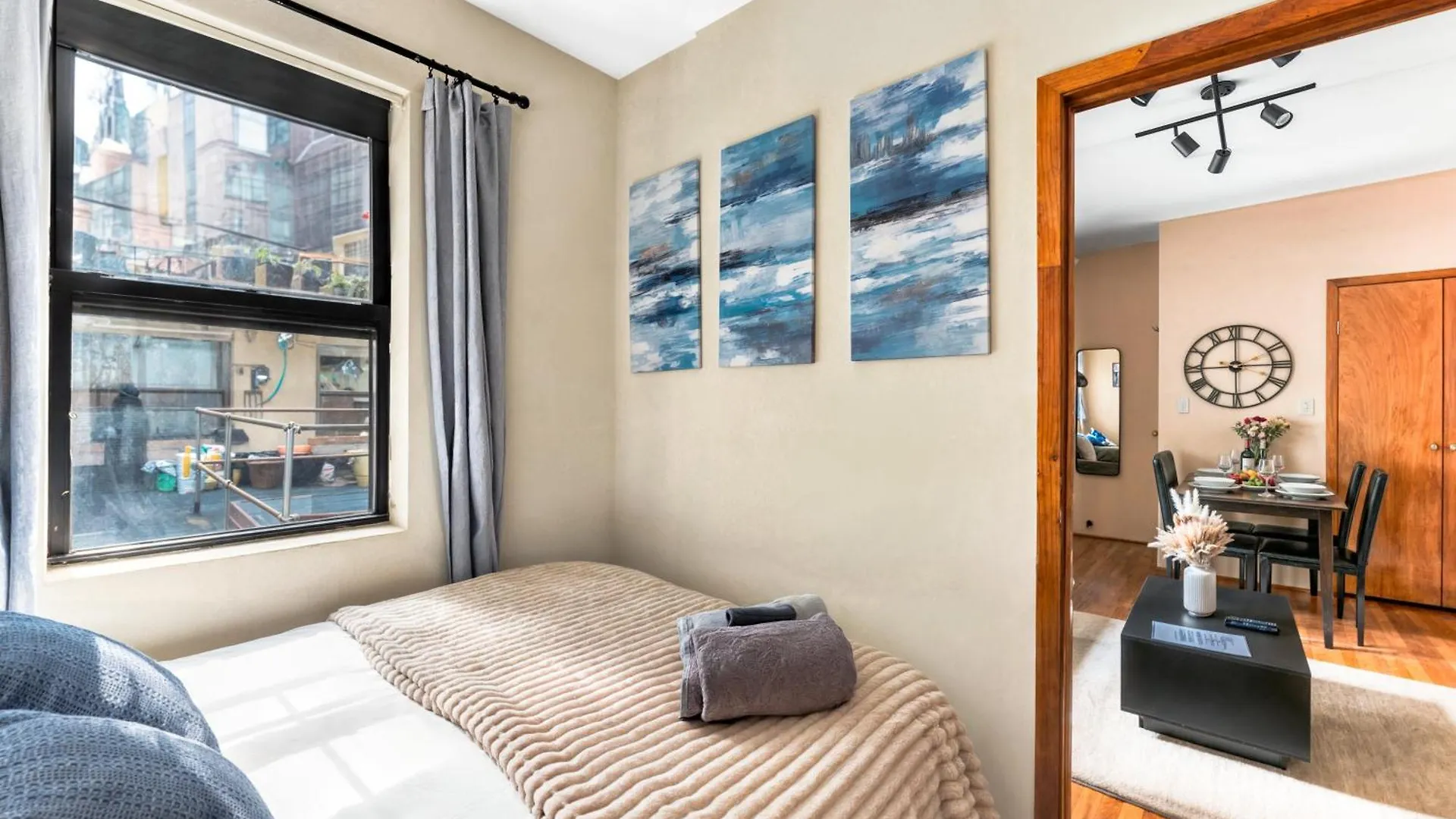 Stylish 2 Bedroom Apartment In Chelsea