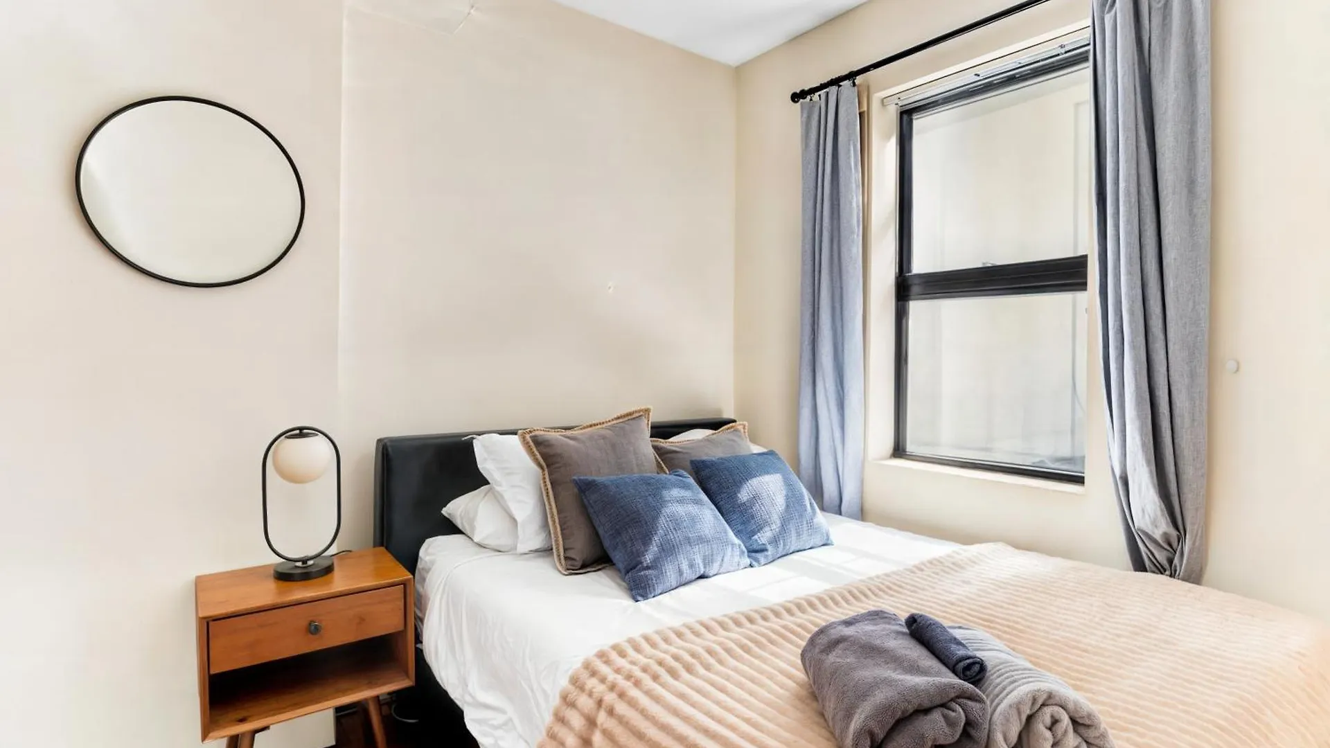 Stylish 2 Bedroom Apartment In Chelsea