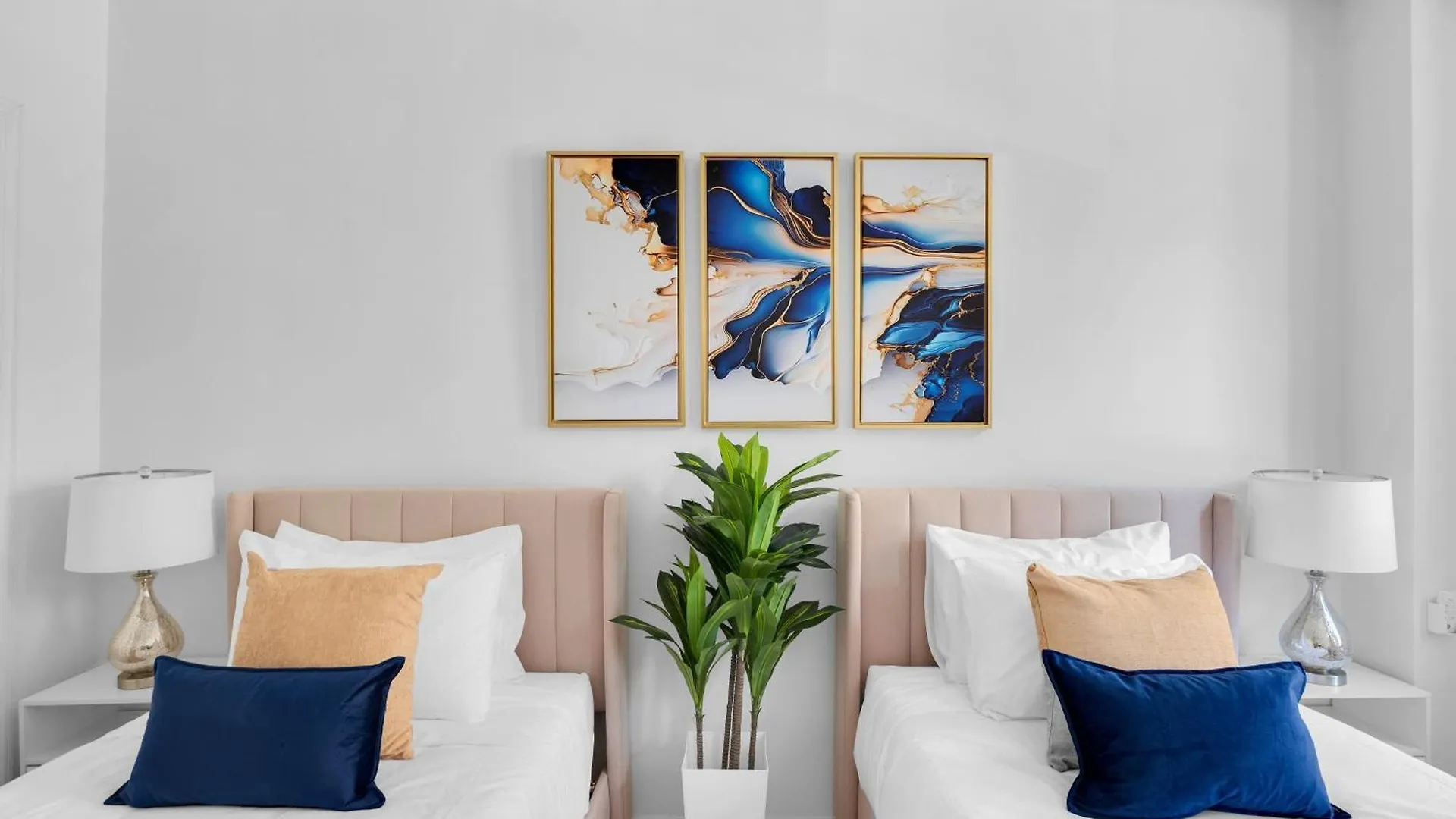 Gorgeous 4 Bedroom 2 Bathroom Nyc Apartment New York 0*,  United States