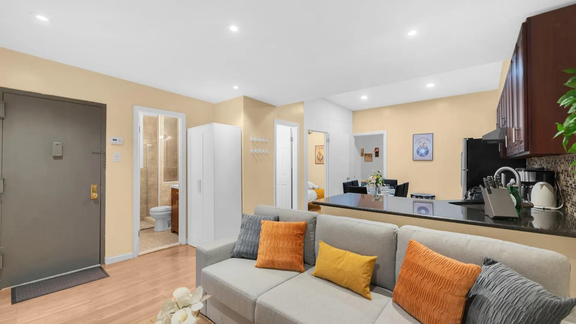 Gorgeous 4 Bedroom 2 Bathroom Nyc Apartment New York United States