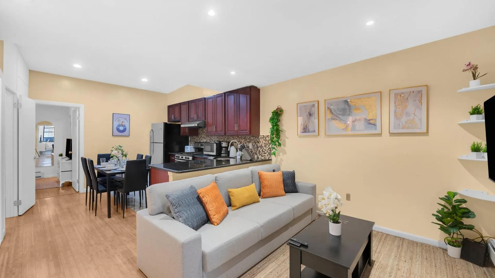 Gorgeous 4 Bedroom 2 Bathroom Nyc Apartment New York